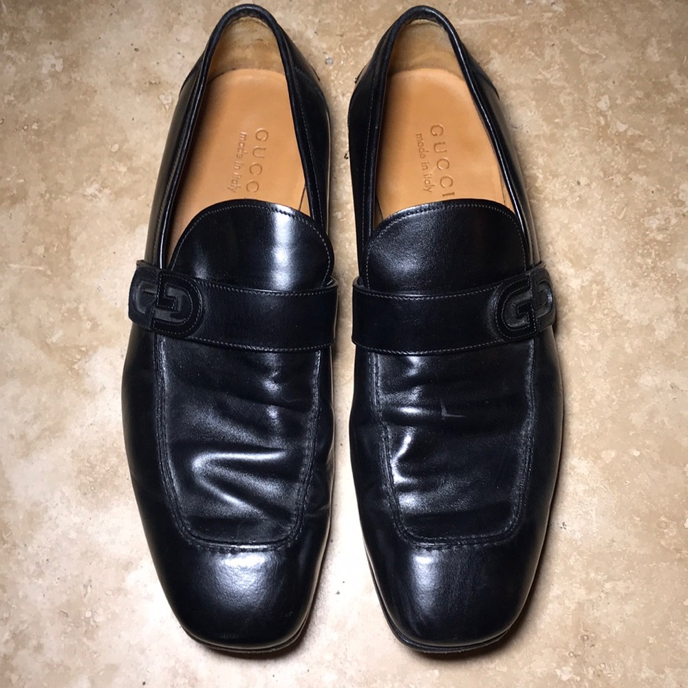 Gucci loafers in black size 9